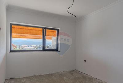 Casa moderna, la cheie, in Cristian Str. Carpati - 17