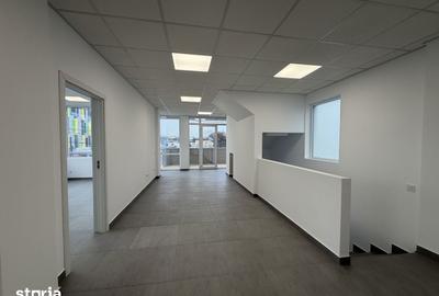 Spațiu comercial, de 95 mp, în Central - 15