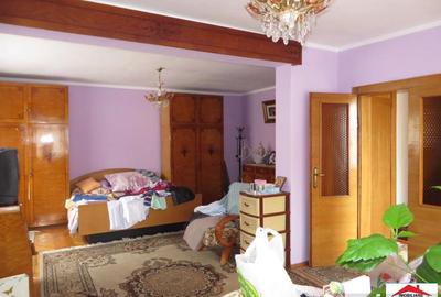 Casa P+ 2E de vanzare semicentral Satu Mare - 3