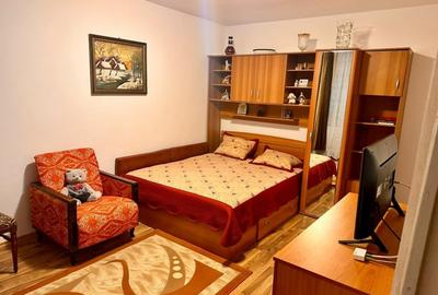 Garsonieră decomandată, mobilată în Central