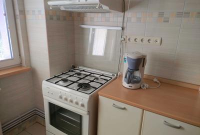 Apartament cu 3 camere decomandat în Drumul Taberei - 5