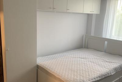 Apartament cu 2 camere nedecomandat în Podu Roș