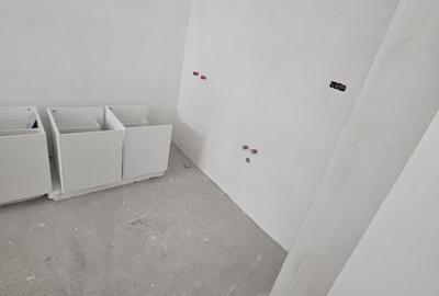 Spatiu comercial stradal + 4 locuri de parcare - 6