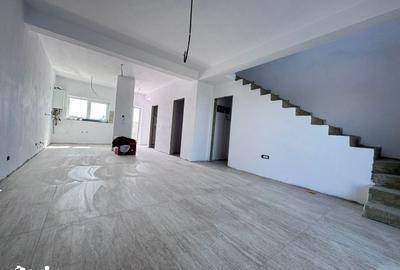 Casă cu 3 camere cu Teren 378 Mp în Central - 4