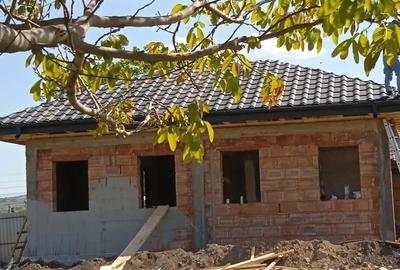 Teren cu casa in constructie - 6