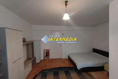 Inchiriere Garsoniera 30 mp Cetate mobilata utilata complet - 1