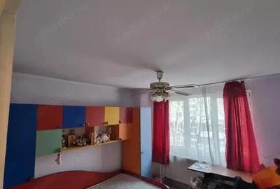 Apartament cu 2 camere semidecomandat în Micro 16 - 1