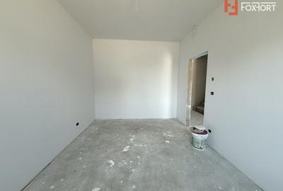 Duplex cu 5 camere cu Canalizare în Dumbrăvița - 8