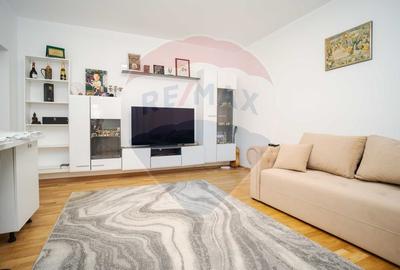 Casa / Vila cu 4 camere de vanzare in zona Podu Ros