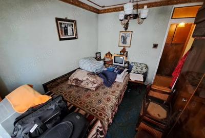 Apartament-4-camere-DECOMANDAT-PIATA-RESITA-MOLDOVENI - 4