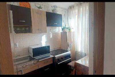 Proprietar, vând garsoniera 33 m  Univ.Constantin Brâncoveanu. Negru   Voda - 4