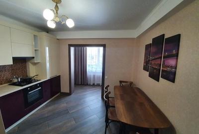 Apartament cu 2 camere decomandat în Tei