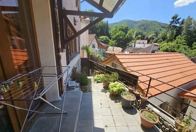 Casă individuală cu 5 camere cu Teren 159 Mp în Schei