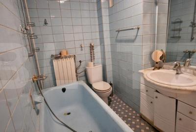 Casă cu 4 camere cu Teren 122 Mp în Central - 8