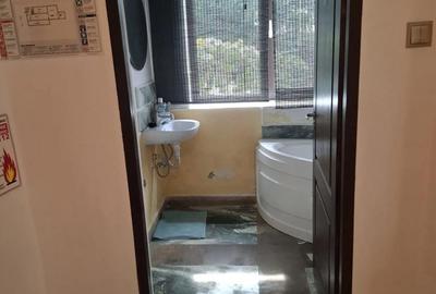 Spațiu comercial, de 25 mp, în Cetății - 1