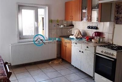 Royal Imobiliare - Vanzare Casa zona Traian - 5