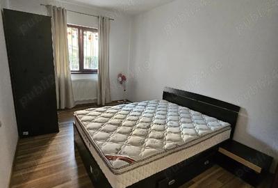 Apartament cu 3 camere decomandat în Central - 1