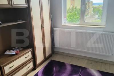 Apartament cu 3 camere semidecomandat în Central - 6