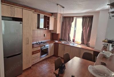 Apartament cu 3 camere decomandat în Europa - 4