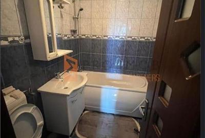 Apartament 2 camere cf decomandat zona Micro 5 - 6
