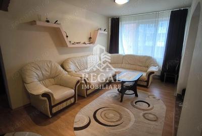 Apartament 3 camere de vanzare Zona Micro 4 (langa Supeco) - 4
