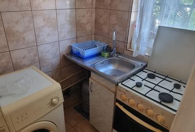 Garsonieră semidecomandată în CET - 3