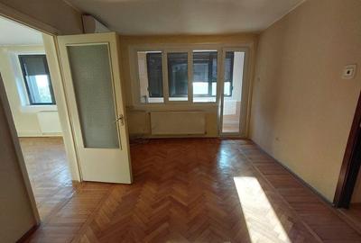 Apartament 2 camere, Tiglina 2, etaj 4, balcon mare, liber! - 1