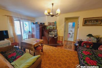 Apartament cu 3 camere semidecomandat, mobilat în Gruia - 1