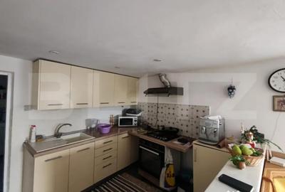 Casă cu 7 camere cu Teren 720 Mp în Central - 3