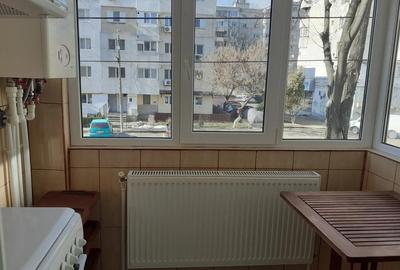 Inch. 2 cam. cf.1 dec. etajul 1, mobilat, utilat asa cum se vede in poze,str. Rosiorilor - Scolilor - 13