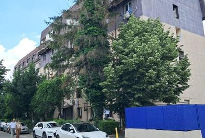 Apartament cu 2 camere semidecomandat în Berceni