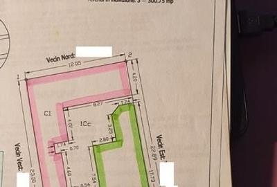 Case demolabilă în zona Faleza Nord - 1