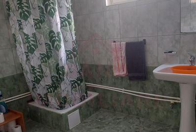 Casă cu 5 camere cu Teren 1100 Mp în Poiana - 11