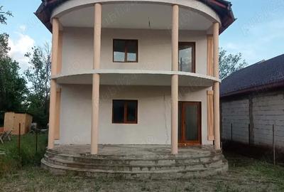 Casă în Vadu Pașii - 1