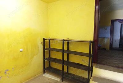 Oravita, Spatiu Comercial, Pret Negociabil - 2