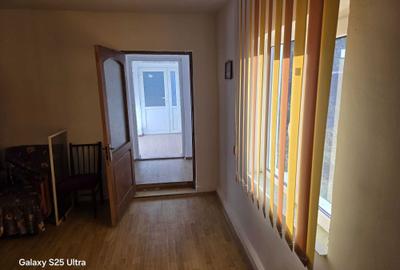 Casă cu 4 camere în Parava - 1