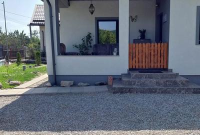 Casă cu 3 camere cu Teren 18 Mp în Central - 12