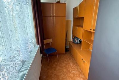 Garsonieră decomandată în Central - 8