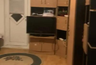 Garsonieră decomandată în 1 Mai - 3