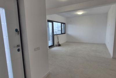 Casă cu 4 camere cu Teren 430 Mp în Domnești - 2
