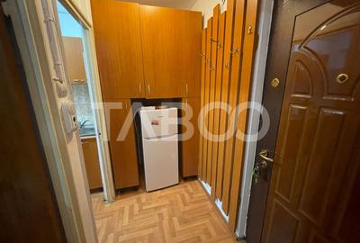Garsoniera decomandata de inchiriat 28 mpu etaj 1 Vasile Aaron Sibiu - 5