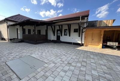 Casă cu 5 camere cu Teren 500 Mp în Central