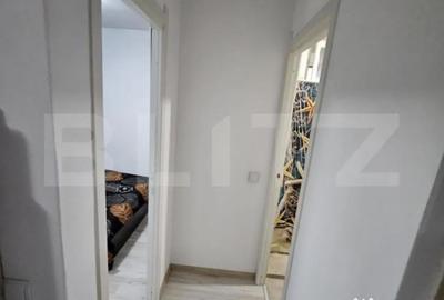 Apartament cu 2 camere nedecomandat, mobilat în Tractorul - 4