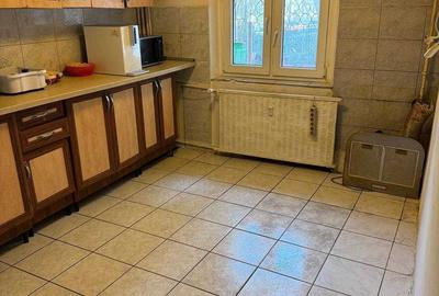 Apartament cu 3 camere decomandat în Vitan - 2