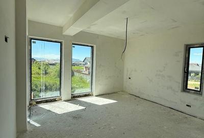 Casă cu 4 camere cu Teren 417 Mp în Tărlungeni - 11