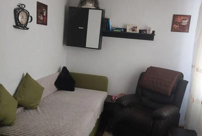 Casă cu Teren 850 Mp în Bujoreni - 2