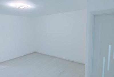 Garsonieră semidecomandată în Noua - 7