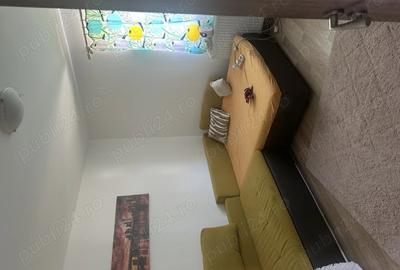 Vand casa la curte Vand casa la curte - 2