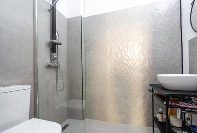 Casă cu 5 camere cu Teren 152 Mp în Unirii