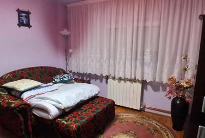 Apartament cu 3 camere decomandat în Democrației - 10